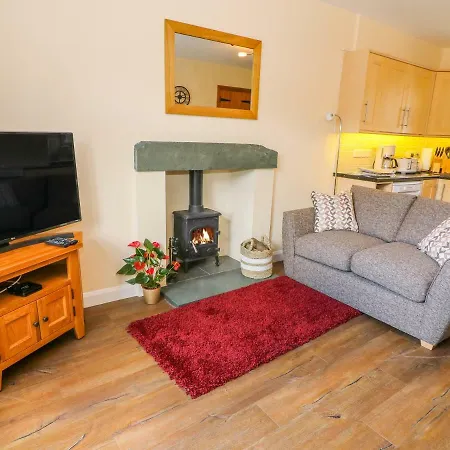Holiday home Tilberthwaite Farm *